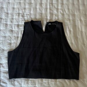 Black Sleeveless Women's Top